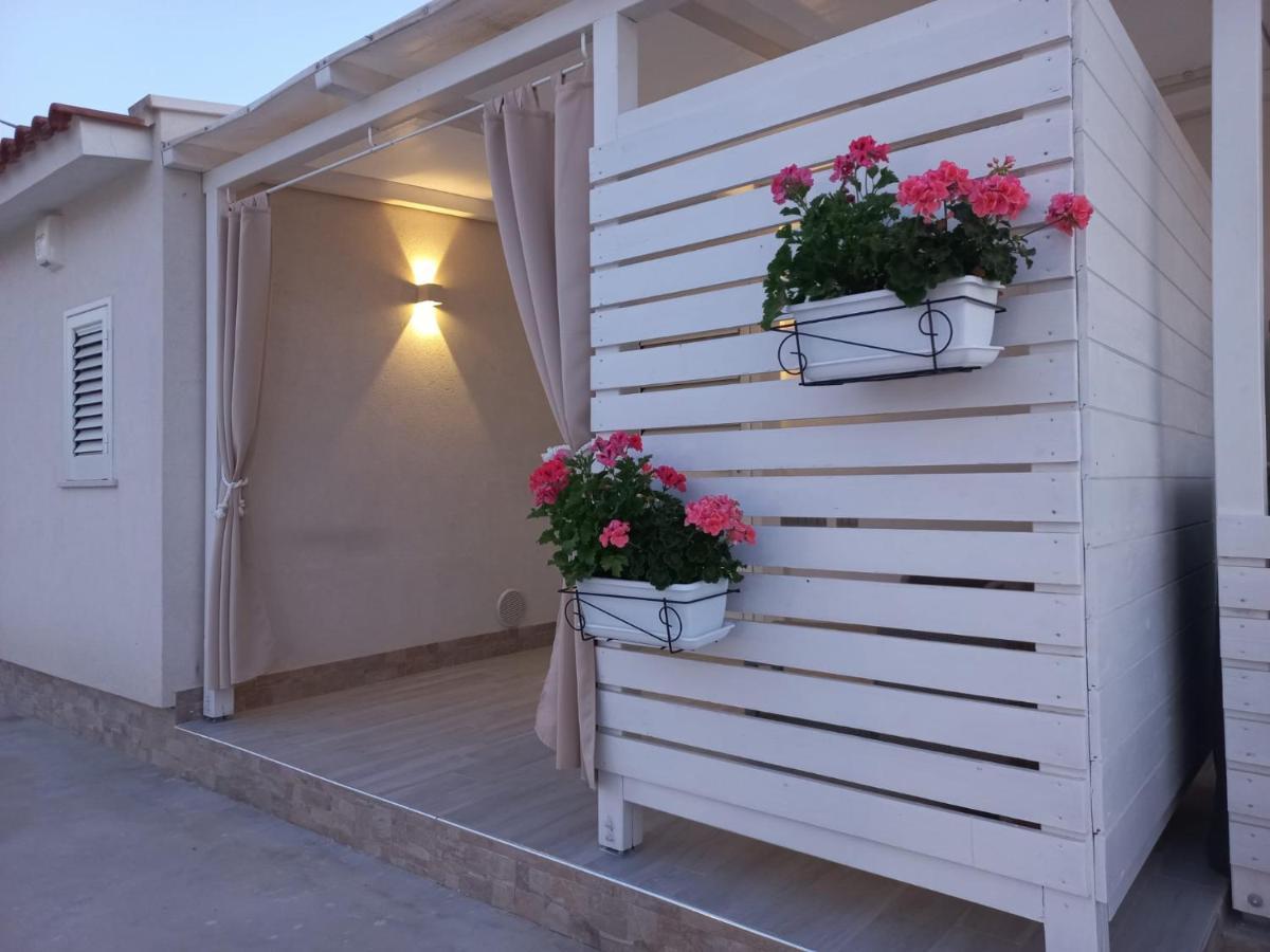 Aquamari B&B เวียสเต ภายนอก รูปภาพ